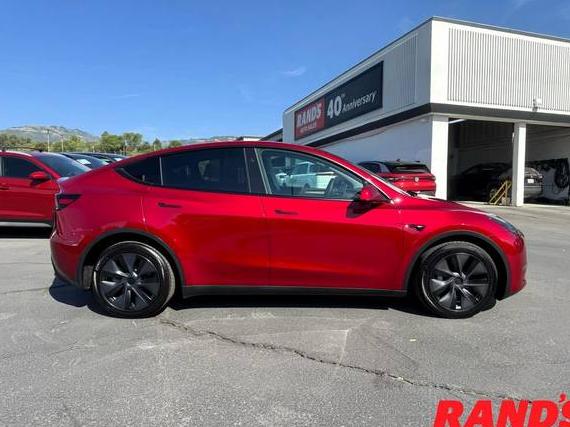 TESLA MODEL Y 2025 7SAYGDEE5SF294738 image